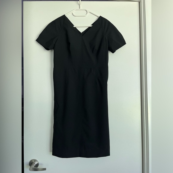 Banana Republic Sheath Dress - Picture 2 of 5